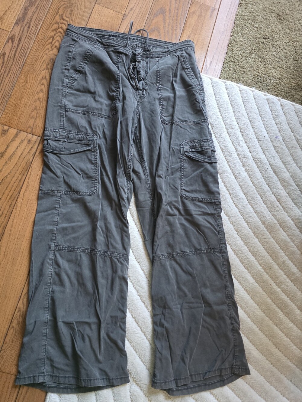 American Eagle Wide Leg Gray Cargo Pants with Drawstring Waist